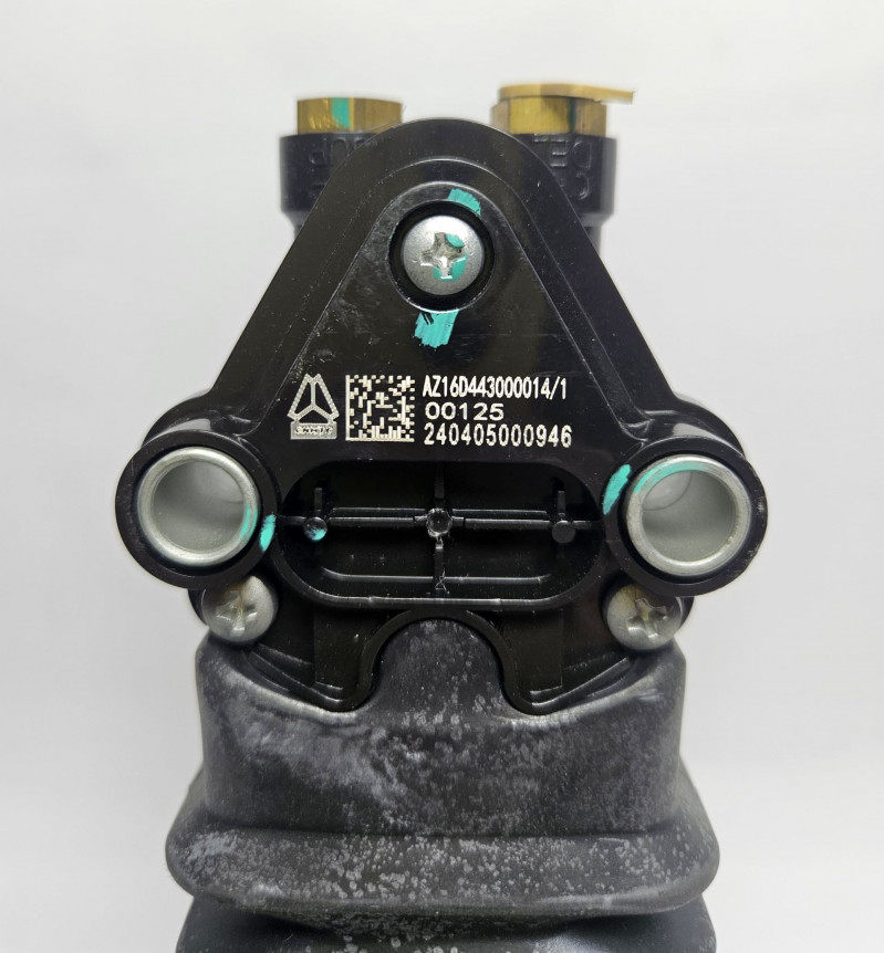 Кран уровня пола SItrak CHINA AZ16D443000014 Sinotruk — 3