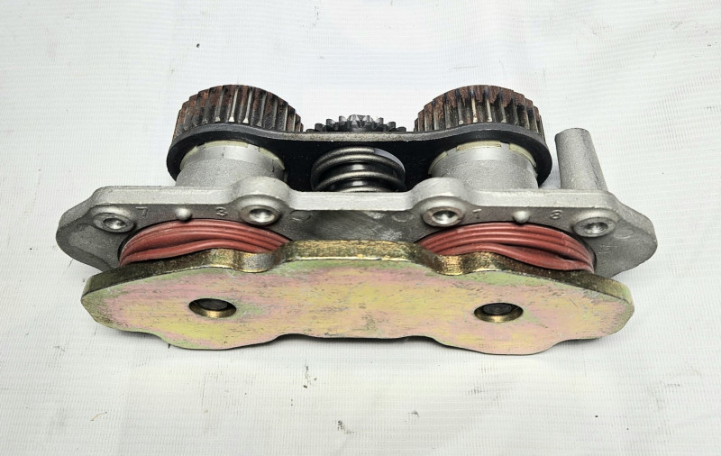 Механизм подвода тормозных колодок (правая) Sitrak CHINA AZ4007443077 OEM — 1