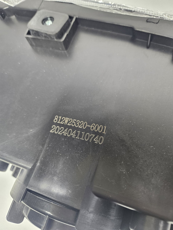 Фара противотуманная левая (пластиковый бампер) SITRAK 812W25320-6001 OEM — 6