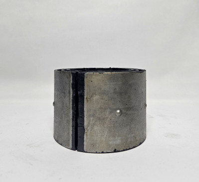 Втулка заднего стабилизатора (центральная) разрезная Sitrak CHINA WG9925688210 Sinotruk