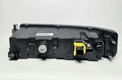 Фара противотуманная правая HOWO/SITRAK с поворотником SItrak CHINA 811W25320-6004 Sinotruk