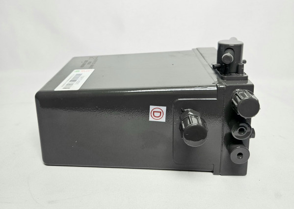 Насос подъема кабины T5G/SITRAK 4 штуцера SITRAK 811W41723-6008 Sinotruk — 1