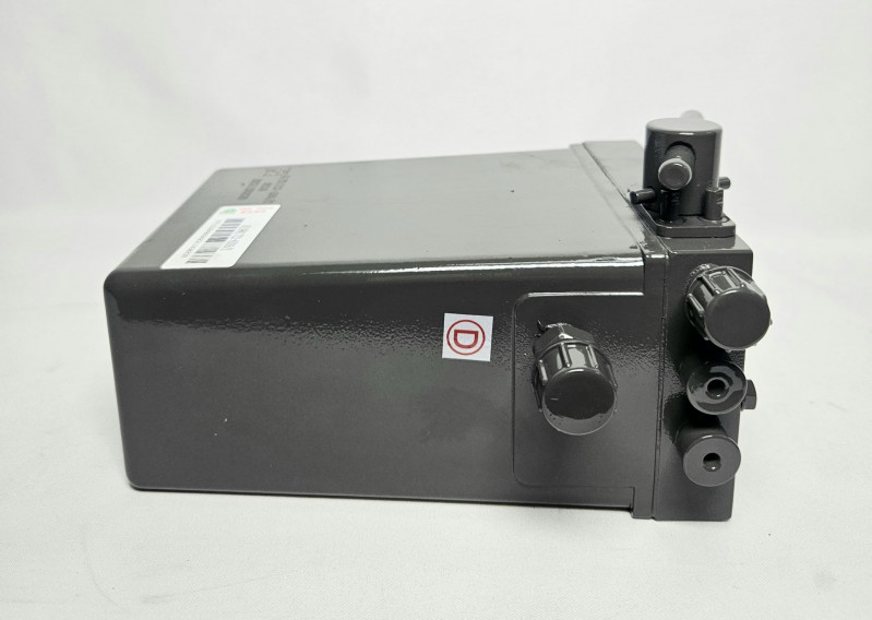 Насос подъема кабины T5G/SITRAK 4 штуцера SITRAK 811W41723-6008 Sinotruk — 1