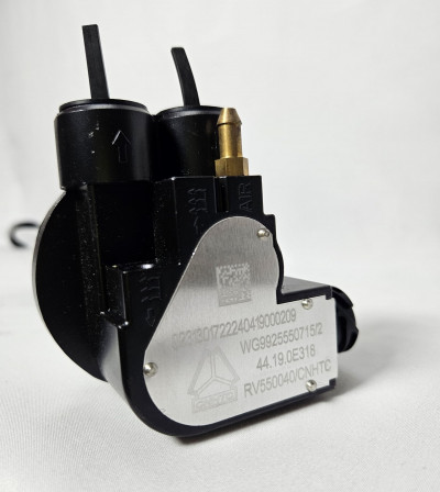 Датчик уровня топлива (правый бак 400л) Sitrak CNHTC WG9925550715 Sinotruk