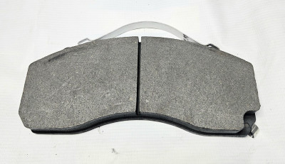Колодка тормозная передняя 1шт HOWO A7 Sitrak CHINA WG91004430501 OEM