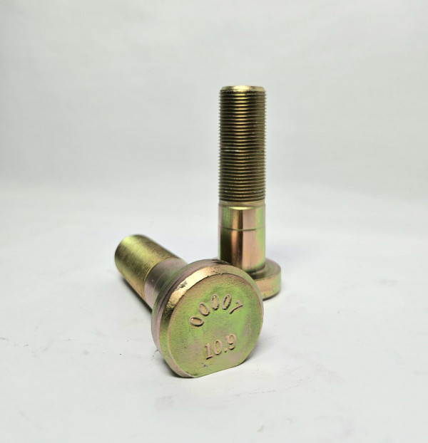 Шпилька колеса (M22*1,5*82) задняя без гайки MCY13 CNHTC HOWO 810W45501-0174 OEM — 1