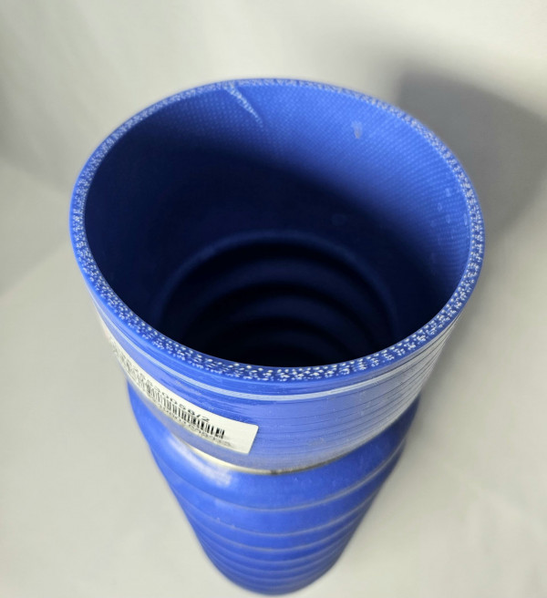 Патрубок интеркулера выпускной Sitrak CHINA YG9625530058 Sinotruk — 3