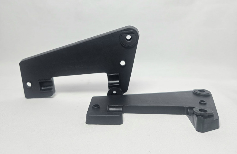 Кронштейн фары левая ст Sitrak CHINA 812W25115-5009 OEM — 1