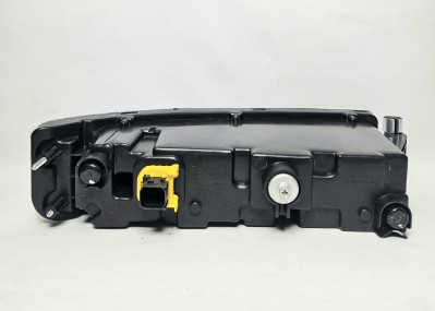 Фара противотуманная левая HOWO 811W25320-6003 OEM