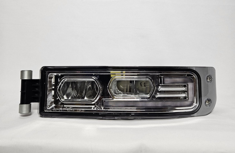 Фара противотуманная левая HOWO 811W25320-6003 OEM — 1