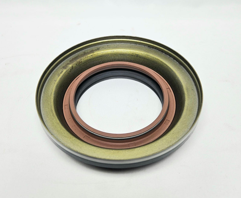 Сальник редуктора заднего моста (ST16) 85*135*8/19,5 самосвал 6*6 HOWO WG9231320001 OEM — 1