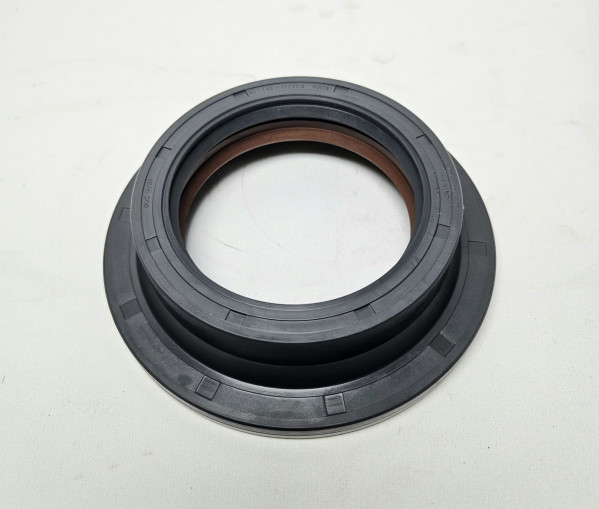 Сальник редуктора заднего моста (ST16) 85*135*8/19,5 самосвал 6*6 HOWO WG9231320001 OEM — 2