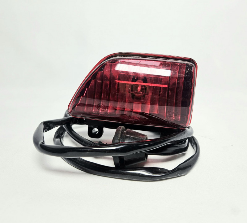 Фонарь кабины задний верхний левый (красный) (тягач) -A7 / -T7H SITRAK WG9925720045 Sinotruk — 3