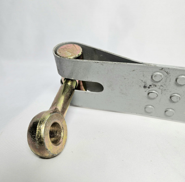 Хомут крепления топливного бака Howo/Sitrak CHINA WG9925550069 OEM — 2