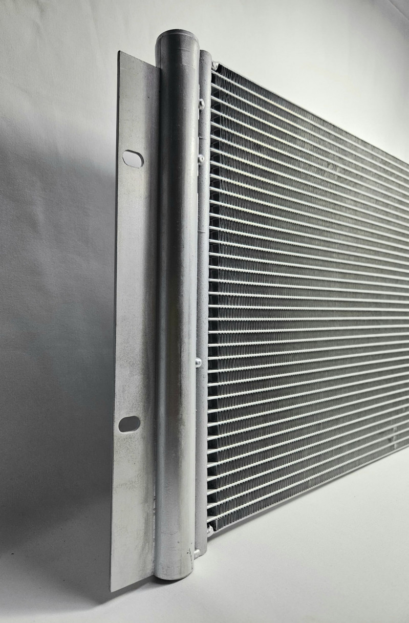 Радиатор кондиционера Sitrak CHINA 712W6194206425 OEM — 3