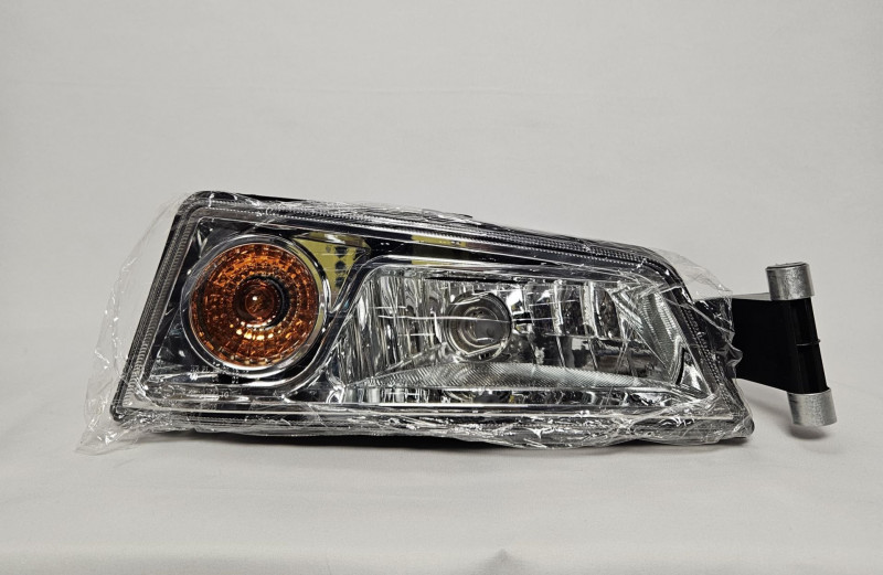 Фара противотуманная правая (пластиковый бампер) SITRAK 812W25320-6002 OEM — 1