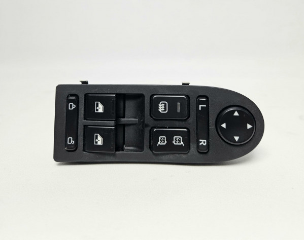 Блок управления стеклоподъемником левой двери T5G CNHTC HOWO 812W28230-6010 Sinotruk — 1