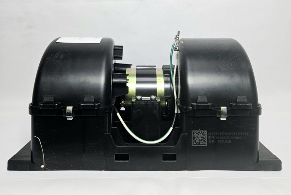 Мотор отопителя HOWO 811W61942-0002 Sinotruk — 2