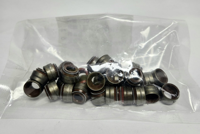 Колпачок маслосъемный впускного клапана Sitrak CHINA 202V049020033 Sinotruk — 1