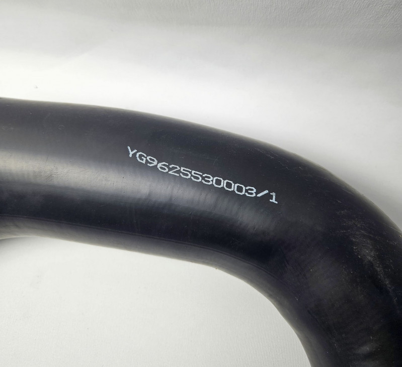 Патрубок радиатора впускной MC11.440-500 Howo TX/ Sitrak C7H CHINA YG9625530003 OEM — 2