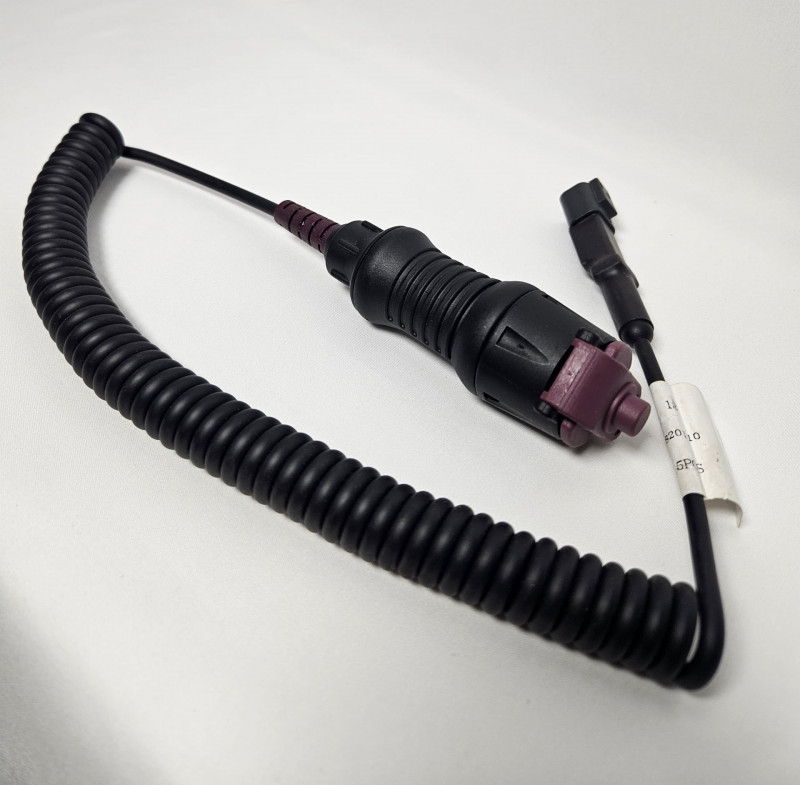 Переключатель электронасоса подъема кабины HOWO WG9925820110 OEM — 2