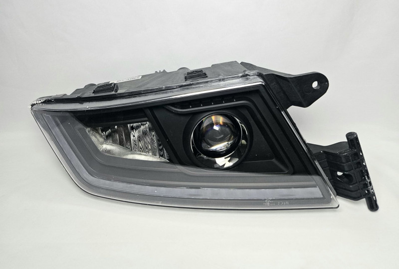 Фара светодиодная в сборе правая Sitrak C7H MAX CHINA AZ962272000011 Sinotruk — 1