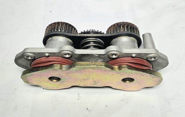 Механизм подвода тормозных колодок (левая) Sitrak CHINA AZ4007443067 OEM — 1