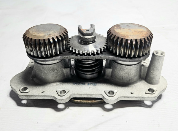 Механизм подвода тормозных колодок (левая) Sitrak CHINA AZ4007443067 OEM — 2