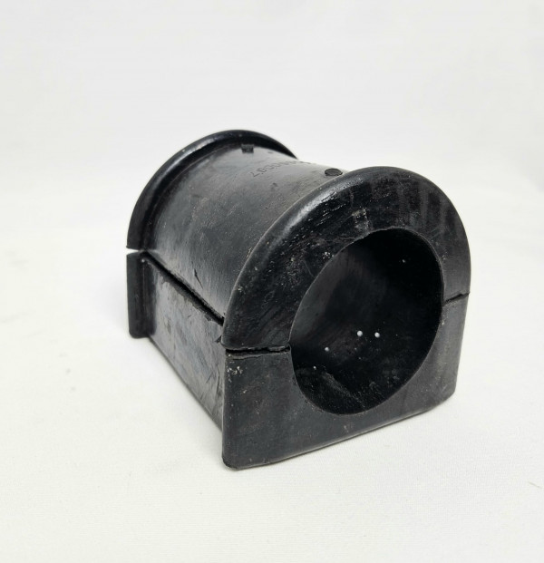 Втулка заднего стабилизатора резиновая HOWO, SHAANXI, FOTON 199100680067/87 Shaanxi WG9100680067 OEM — 2