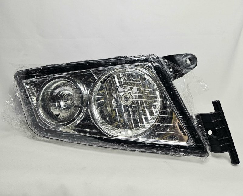 Фара передняя правая самосвала в сборе SITRAK 812W25101-6002 OEM — 1