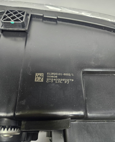 Фара передняя правая самосвала в сборе SITRAK 812W25101-6002 OEM