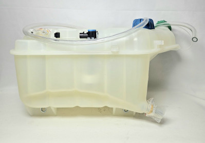 Бак расширительный в сборе Sitrak CHINA 812W06125-0005 Sinotruk