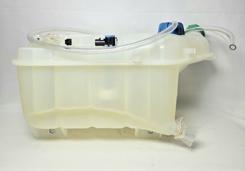 Бак расширительный в сборе Sitrak CHINA 812W06125-0005 Sinotruk — 3